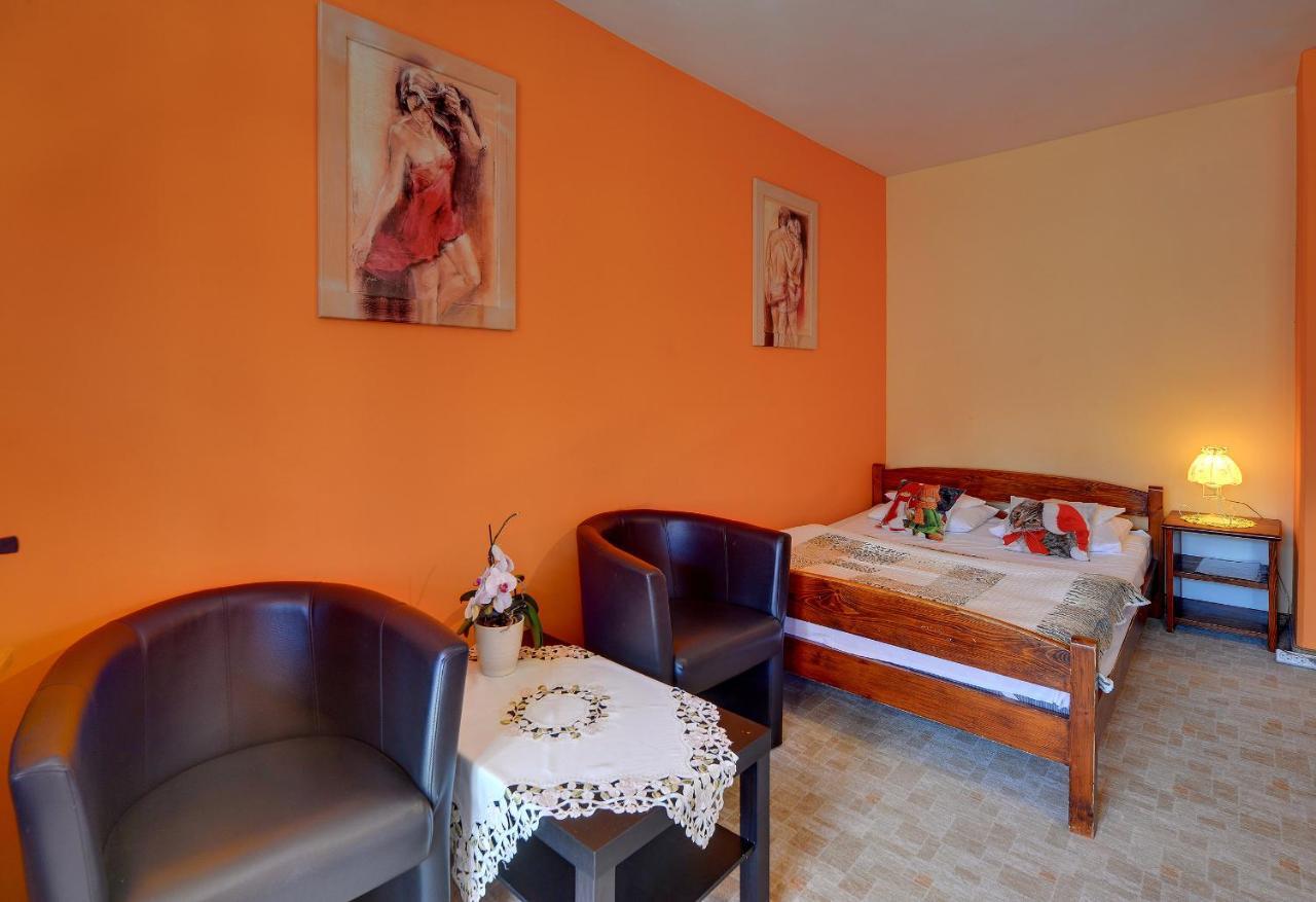 Apartamenty I Pokoje Karpacz - Centrum Karpacza, Parking W Cenie! Luaran gambar