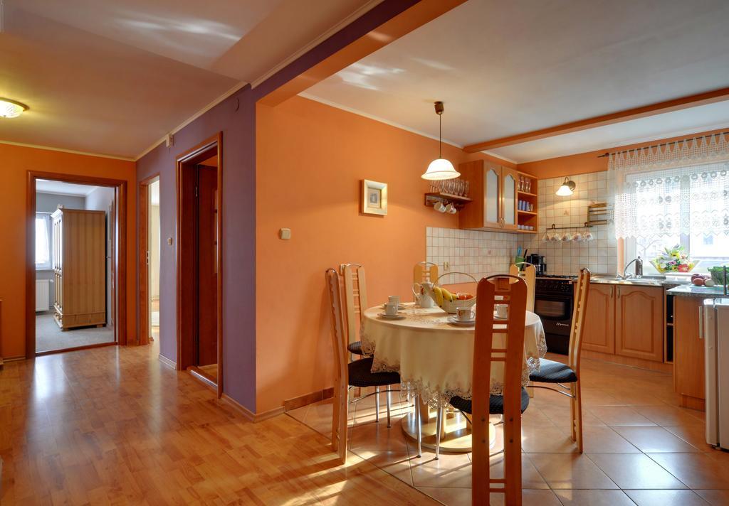 Apartamenty I Pokoje Karpacz - Centrum Karpacza, Parking W Cenie! Luaran gambar