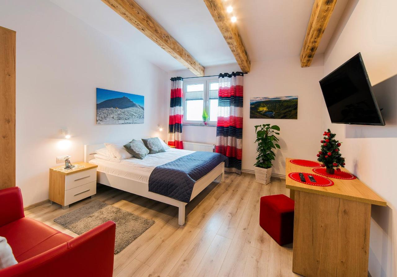 Apartamenty I Pokoje Karpacz - Centrum Karpacza, Parking W Cenie! Luaran gambar