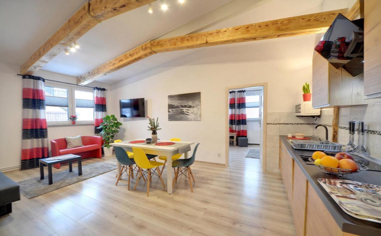 Apartamenty I Pokoje Karpacz - Centrum Karpacza, Parking W Cenie! Luaran gambar