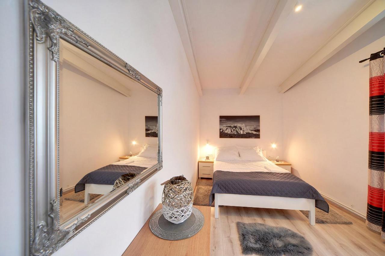 Apartamenty I Pokoje Karpacz - Centrum Karpacza, Parking W Cenie! Luaran gambar